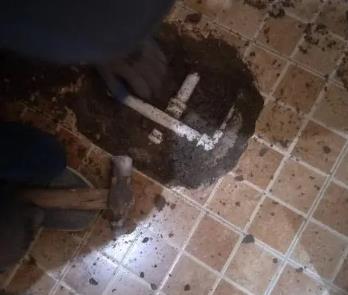 武胜卫生间漏水维修公司为您分享下卫生间渗水如何处理及注意事项